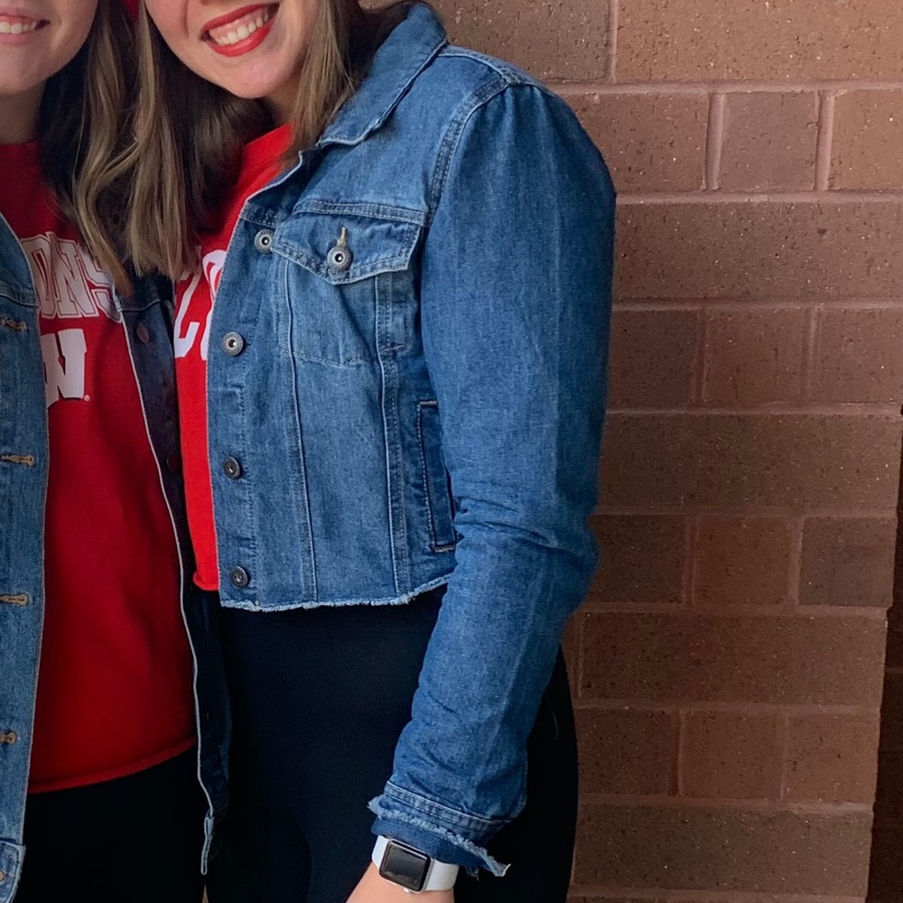 Cropped denim jacket